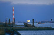 Richtfeuer Blankenese in der Dämmerung